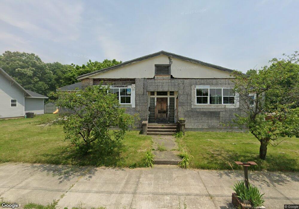 1324 S Brotherton St, Muncie, IN 47302 - photo 1