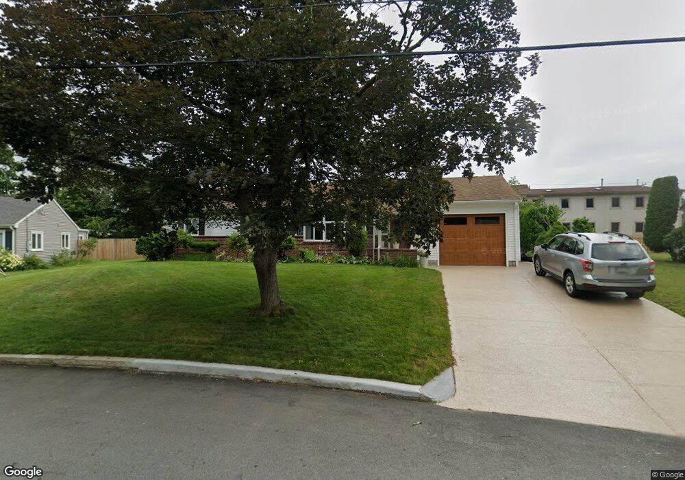 262 Park View Ave, Warwick, RI 02888 - photo 1