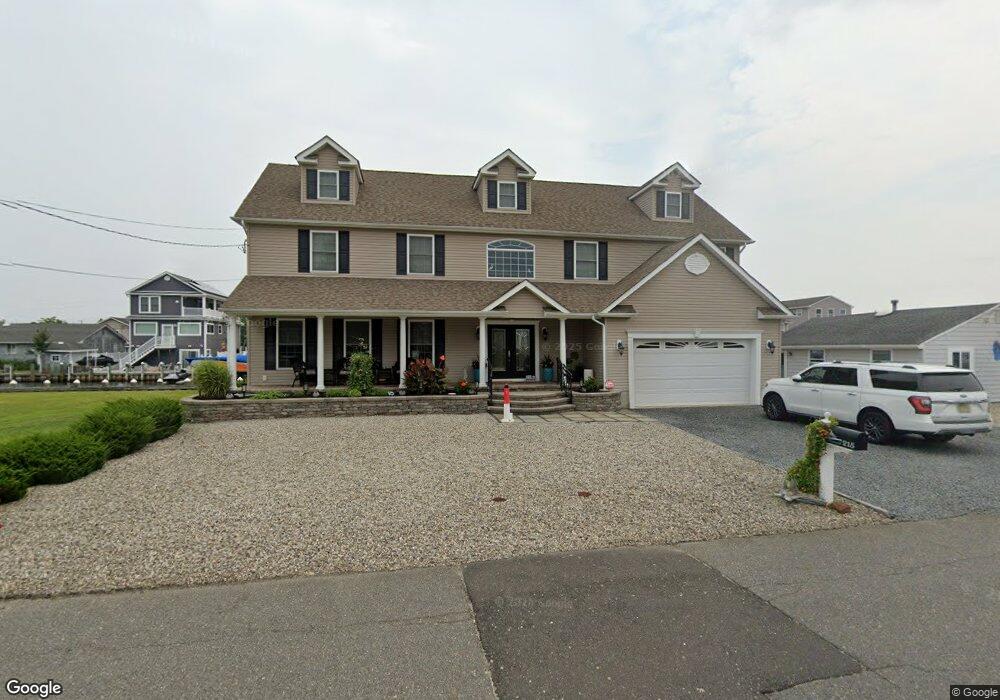 215 Teakwood Dr, Bayville, NJ 08721 - photo 1