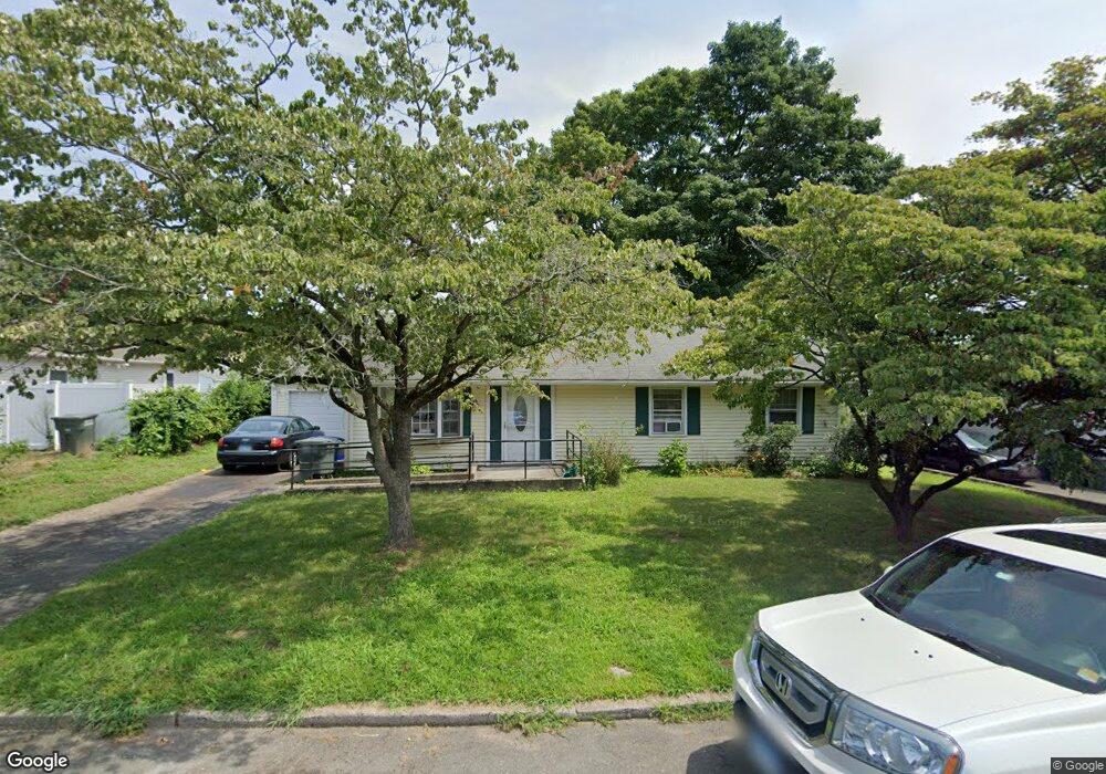 148 Corn Tassel Rd, Bridgeport, CT 06606 - photo 1