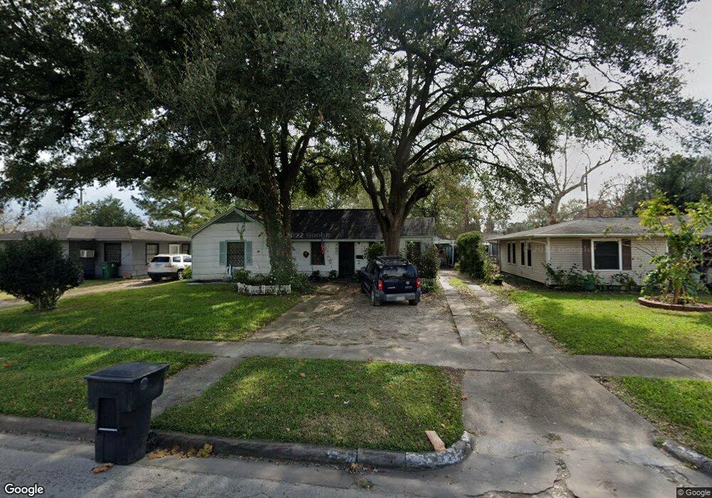 7530 Buena Vista St, Houston, TX 77087 - photo 1
