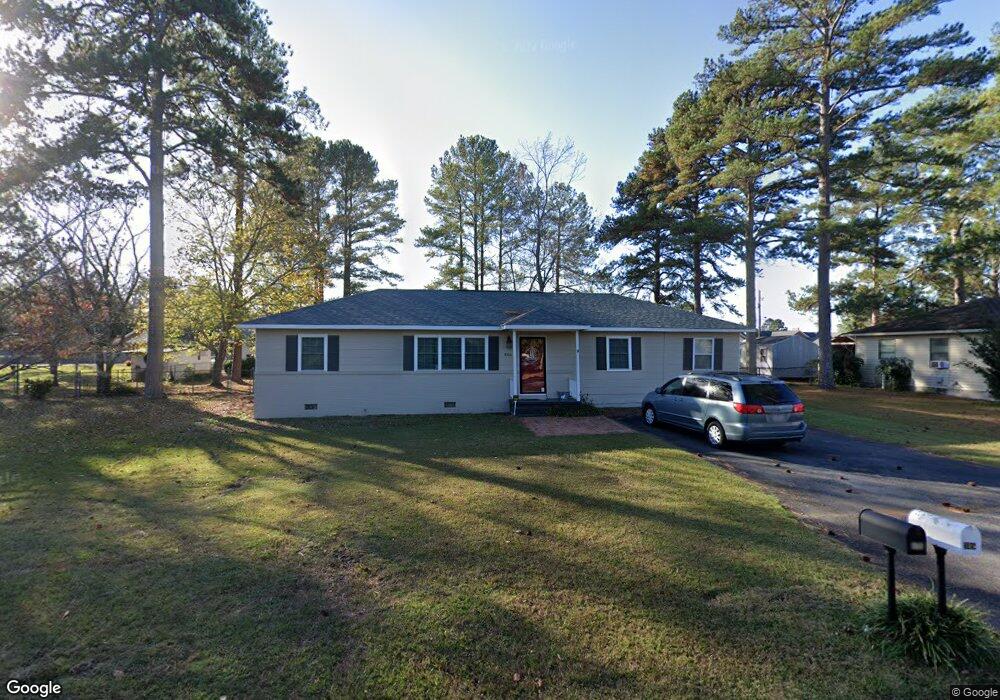 306 Elizabeth Cir, Tifton, GA 31794 - photo 1