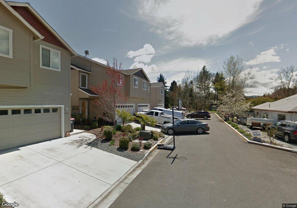 359 Jans Ct, Central Point, OR 97502 - photo 1