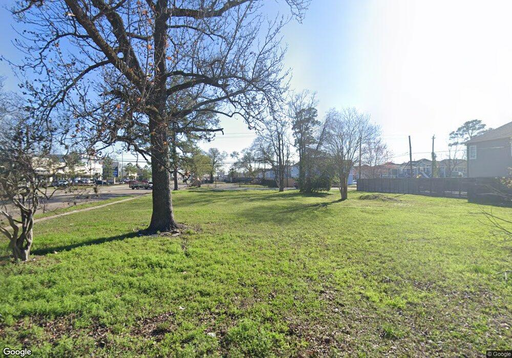 1203 Du Barry Ln, Houston, TX 77018 - photo 1