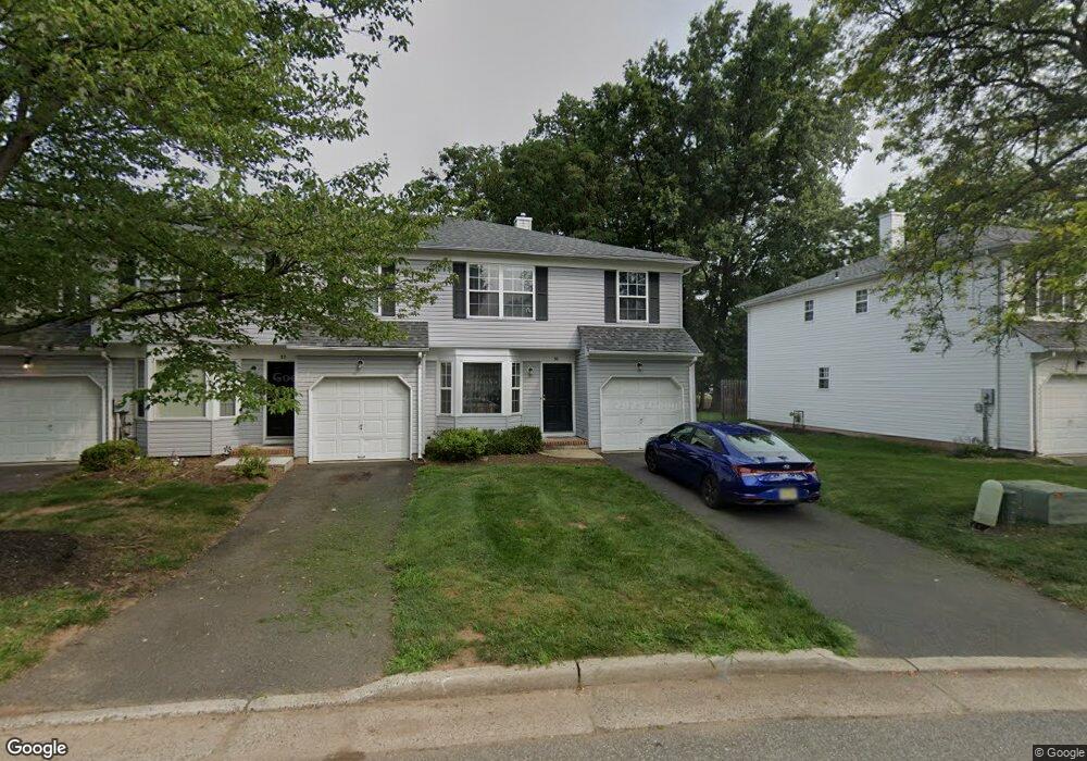 30 Tree Top Rd, Middlesex, NJ 08846 - photo 1