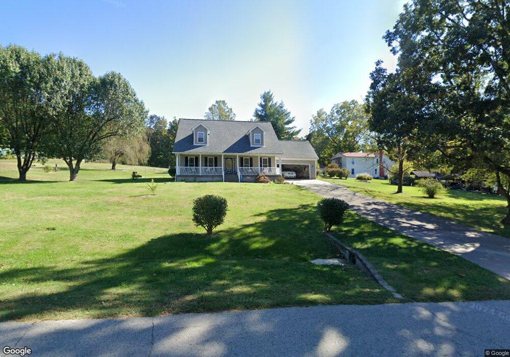 280 E Oak St, Lebanon Junction, KY 40150 - photo 1