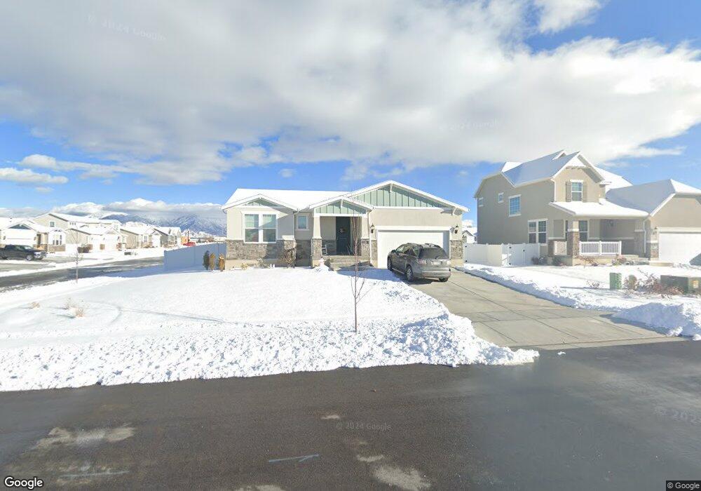 2484 N Sarus Crane Dr, Clinton, UT 84015 - photo 1