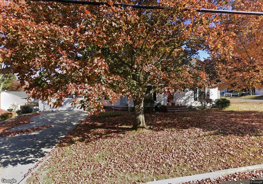 633 Fairfield St, Manchester, NH 03104 - photo 1