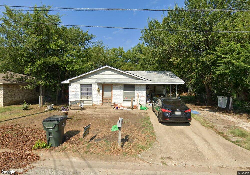 911 N 7th St, Sanger, TX 76266 - photo 1