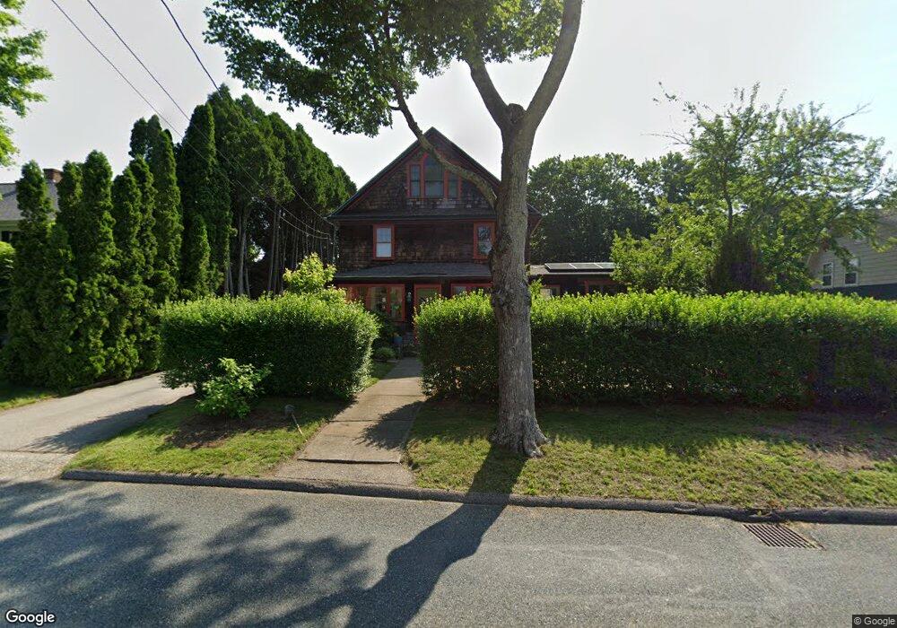 187 Kenyon Ave, Wakefield, RI 02879 - photo 1