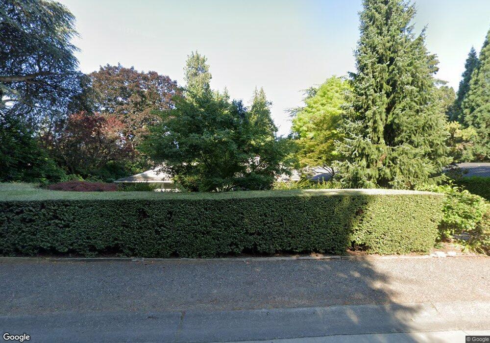 3019 Hunts Point Rd, Hunts Point, WA 98004 - photo 1