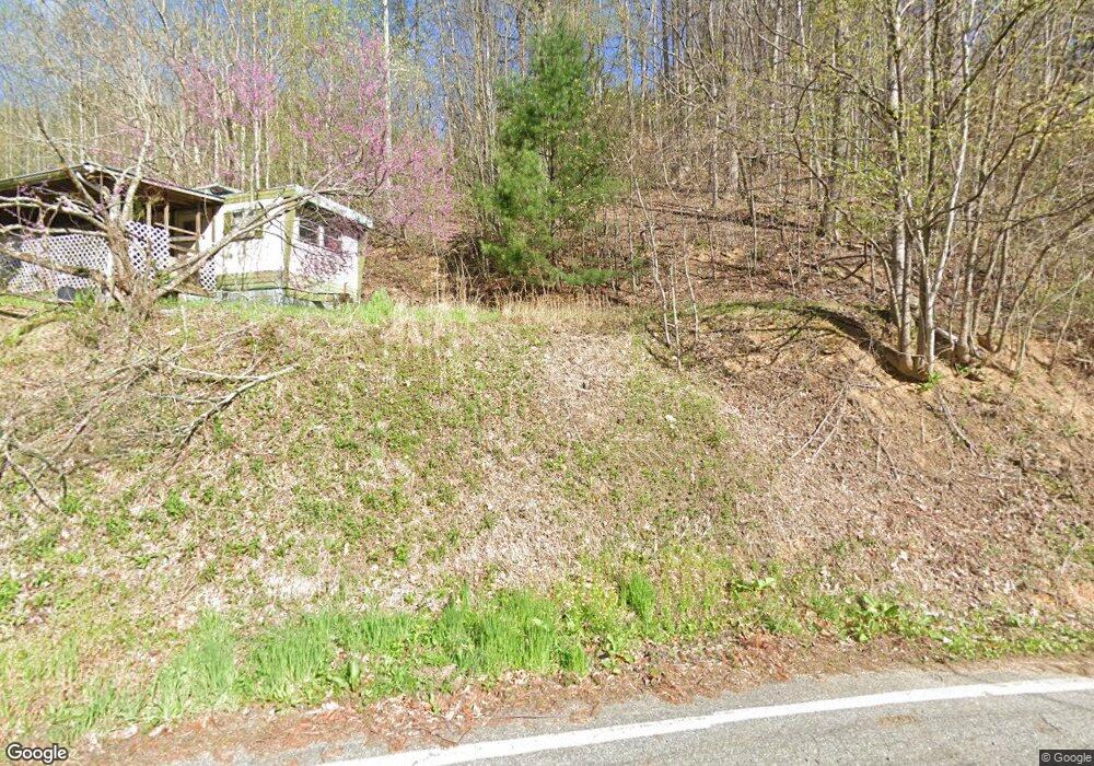 746 Bradford Rd, Burnsville, NC 28714 - photo 1