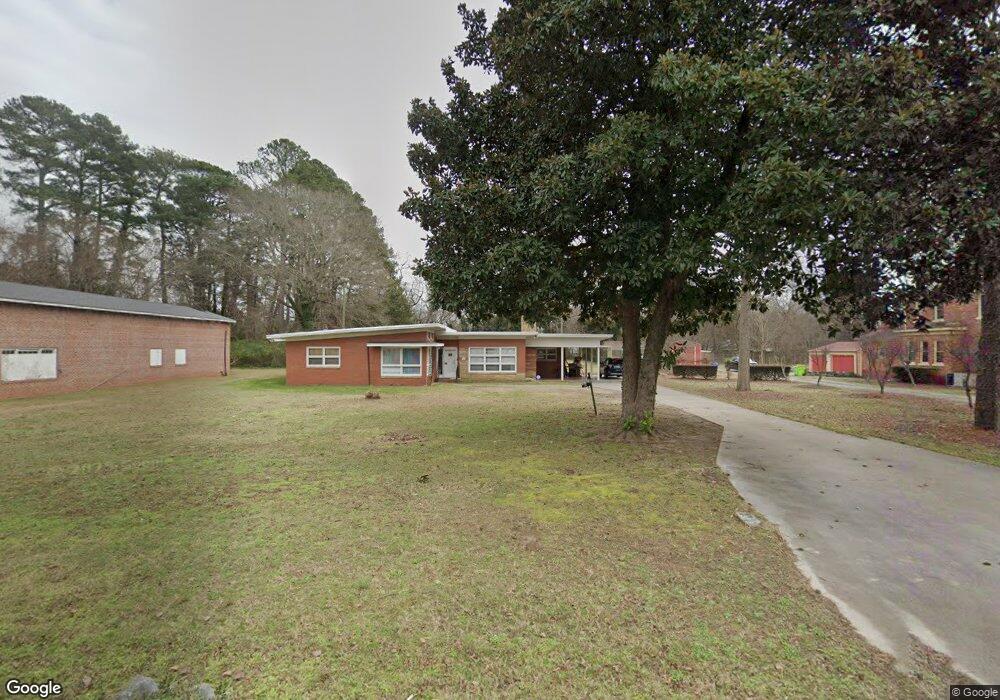 1025 Washington Ave, Weldon, NC 27890 - photo 1