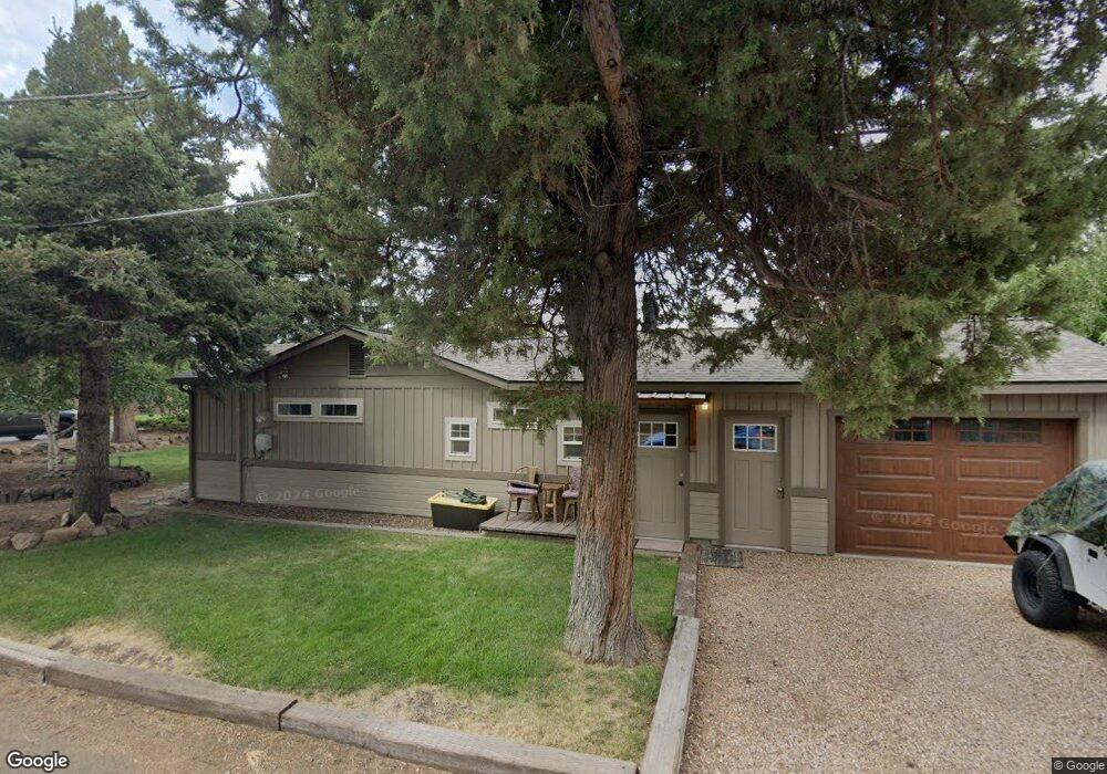 944 SW Chamberlain St, Bend, OR 97702 - photo 1