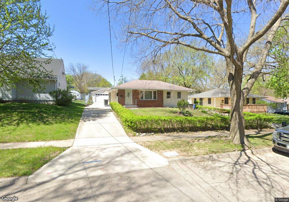 2508 27th St, Des Moines, IA 50310 - photo 1