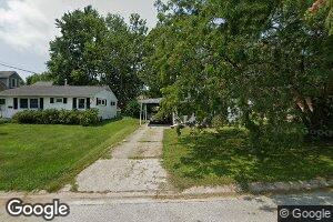 210 Dingle Ave, Palmyra, MO 63461