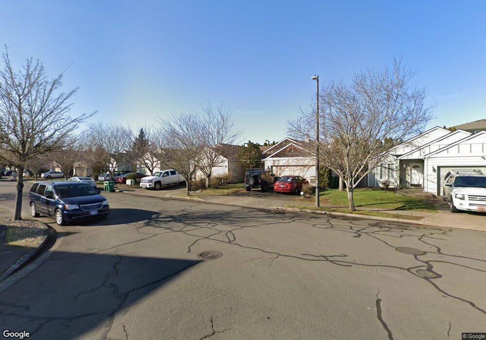 933 SW 24th St, Troutdale, OR 97060 - photo 1