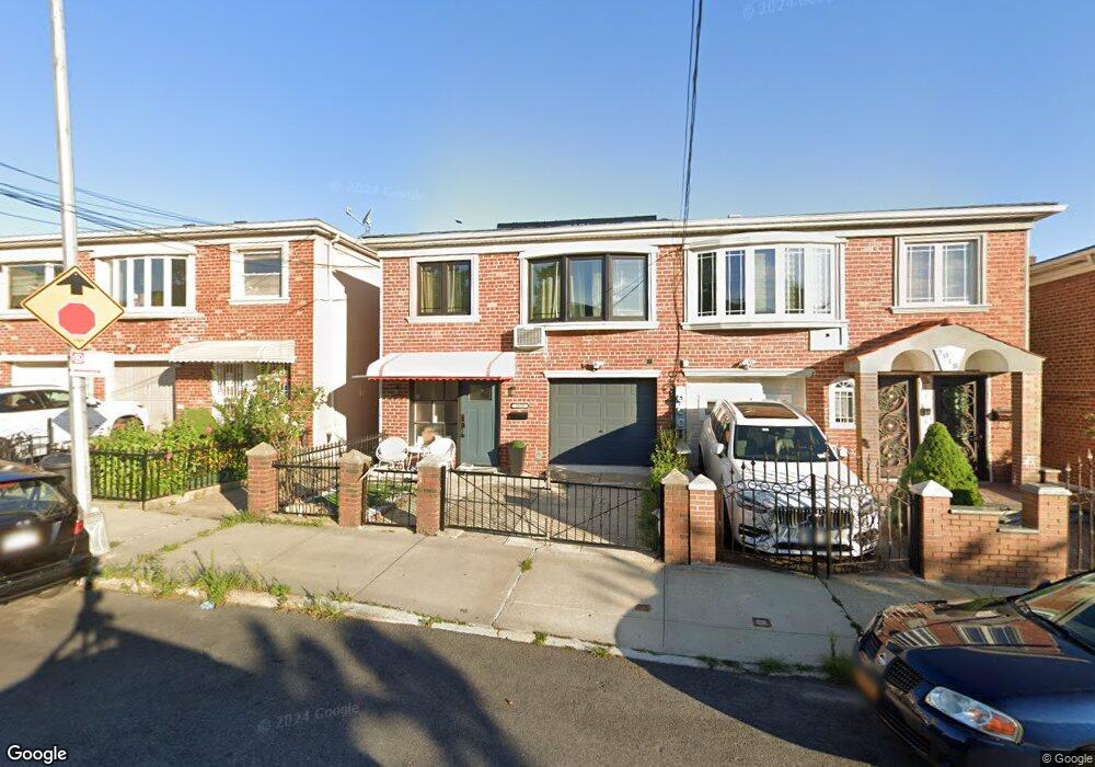 2020 33rd St, Astoria, NY 11105 - photo 1