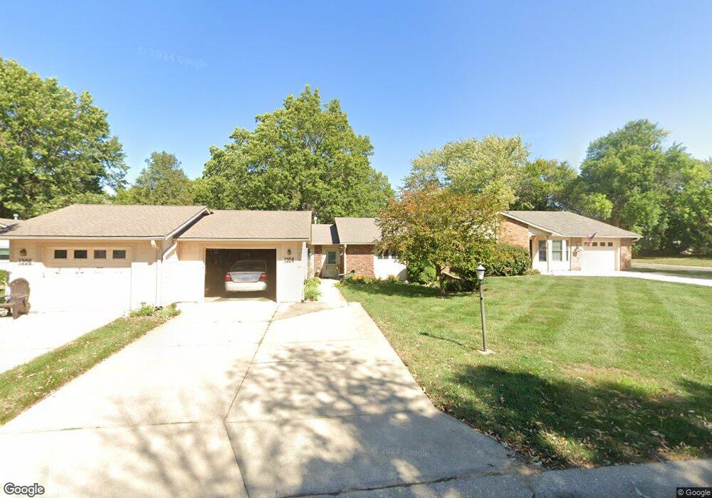 1304 W Jenkins Blvd, Raymore, MO 64083 - photo 1