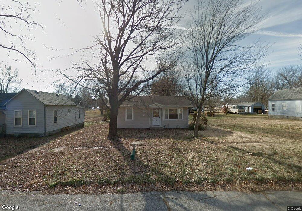 1410 Stevens Ave, Parsons, KS 67357 - photo 1