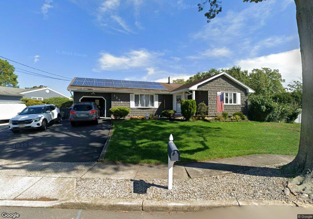 1294 Linda Dr, Toms River, NJ 08753 - photo 1