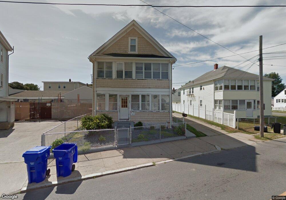 332 Mendon Ave, Pawtucket, RI 02861 - photo 1