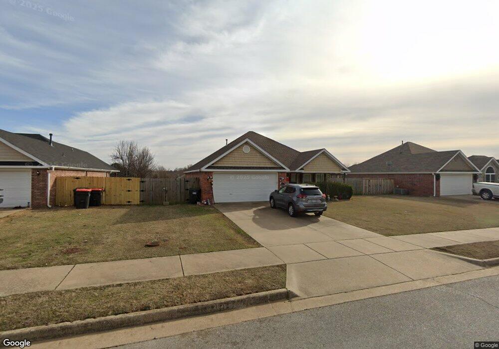 1515 Leesburg Ave, Springdale, AR 72764 - photo 1