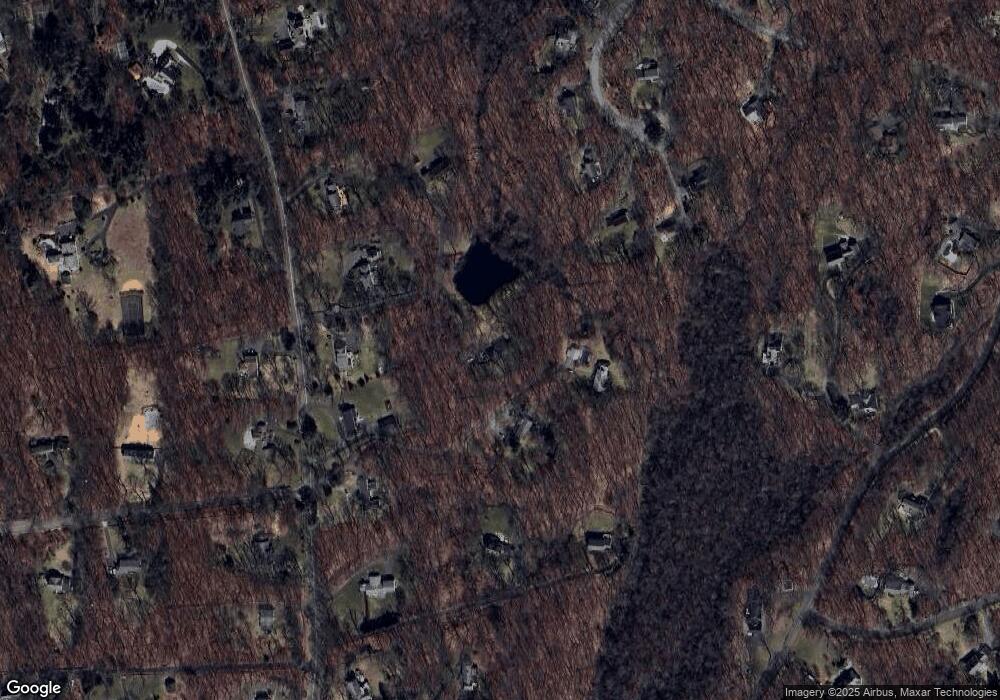 567 Cheese Spring Rd, New Canaan, CT 06840 - photo 1