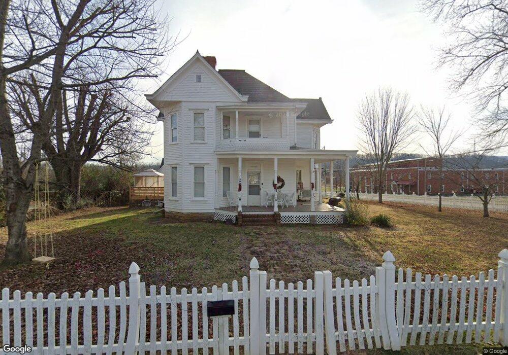 1300 E Holston Ave, Johnson City, TN 37601 - photo 1