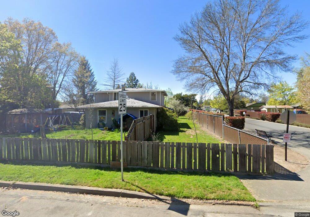 1506 Clara Ave, Grants Pass, OR 97527 - photo 1