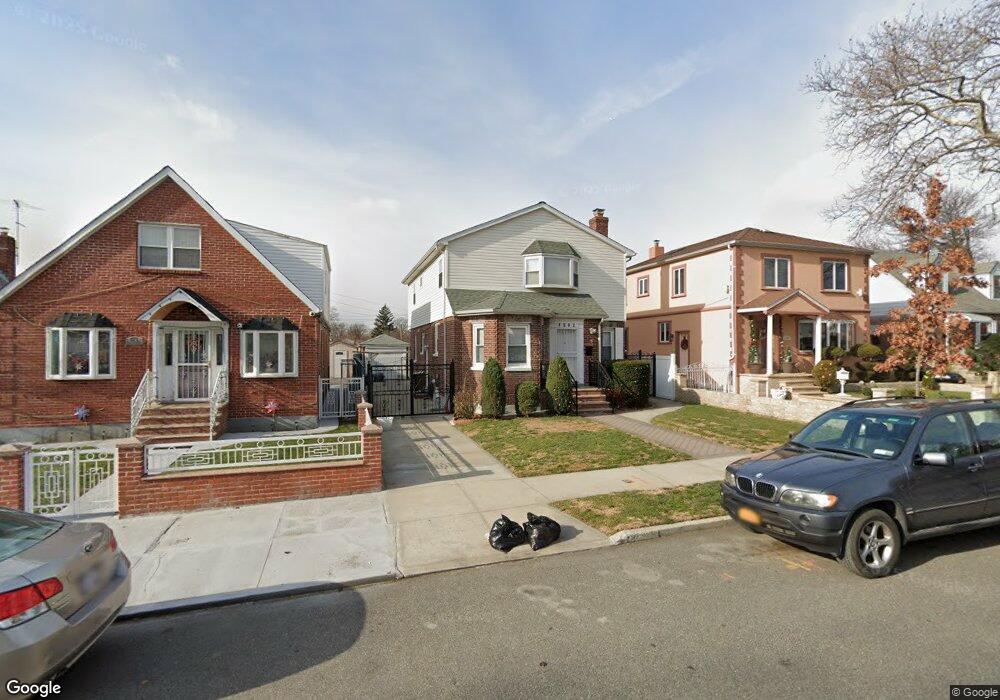 4562 192nd St, Flushing, NY 11358 - photo 1