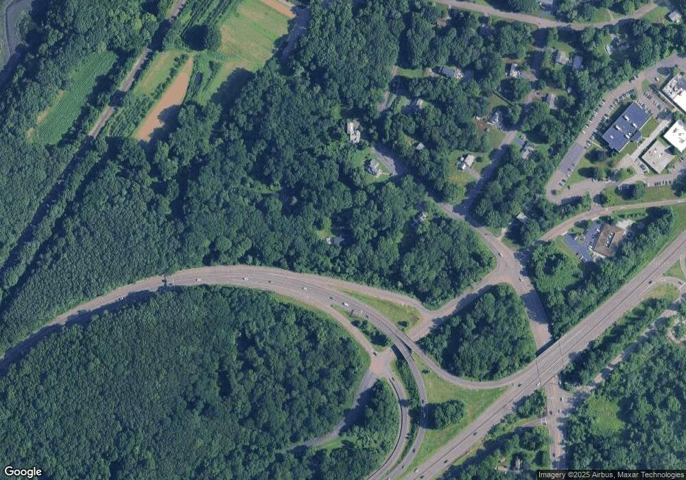 666 Wheelers Farms Rd, Milford, CT 06461 - photo 1