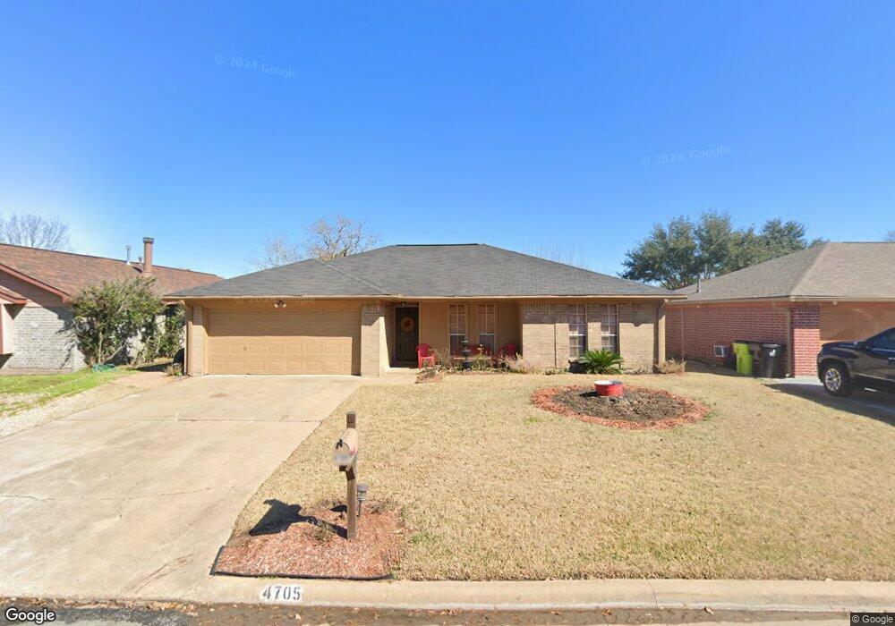 4705 Sandalwood Ave, Rosenberg, TX 77471 - photo 1