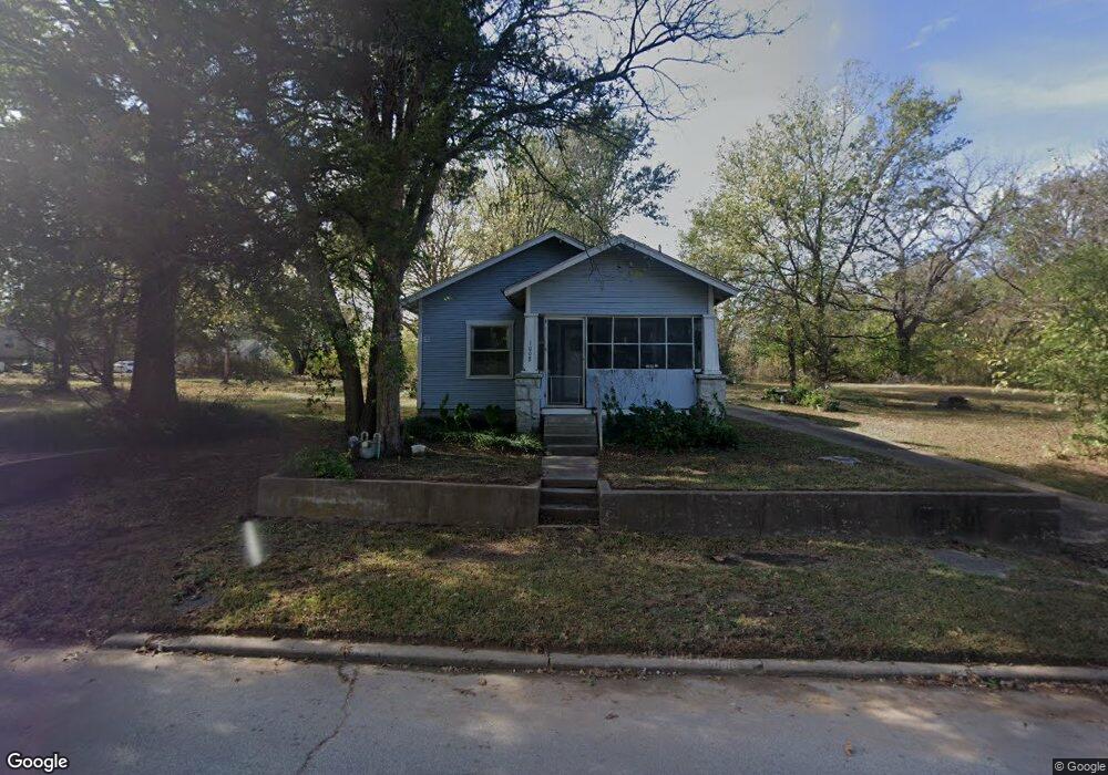 1008 S Okmulgee Ave, Okmulgee, OK 74447 - photo 1