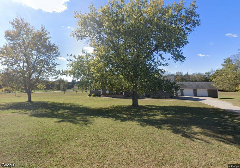 126 Simmons Rd, Shelbyville, TN 37160 - photo 1