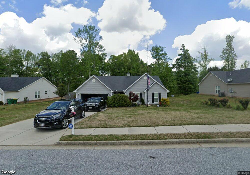 506 Embassy Walk, Winder, GA 30680 - photo 1