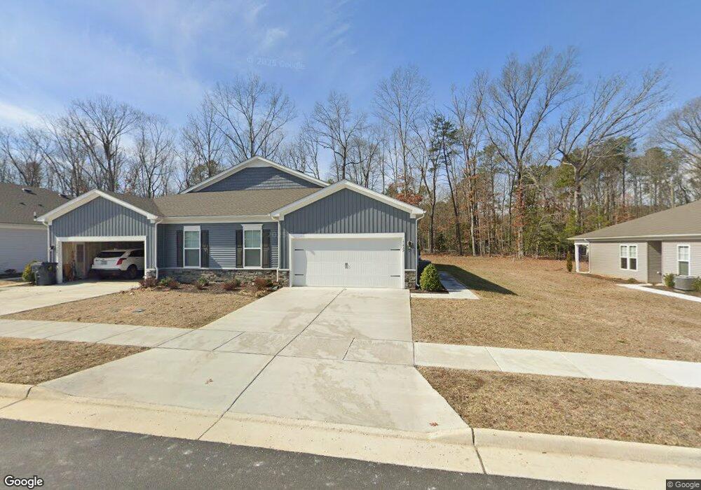 17432 Hiawatha Dr, Ruther Glen, VA 22546 - photo 1