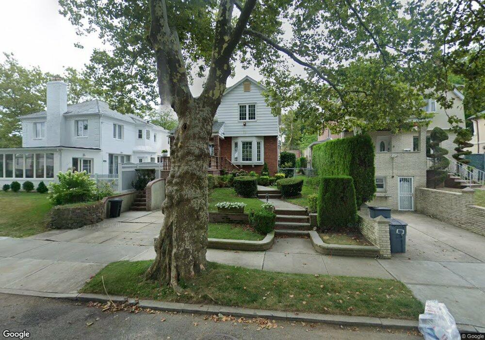 18634 80th Dr, Jamaica, NY 11432 - photo 1