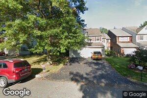 16 Banyan St, Selinsgrove, PA 17870