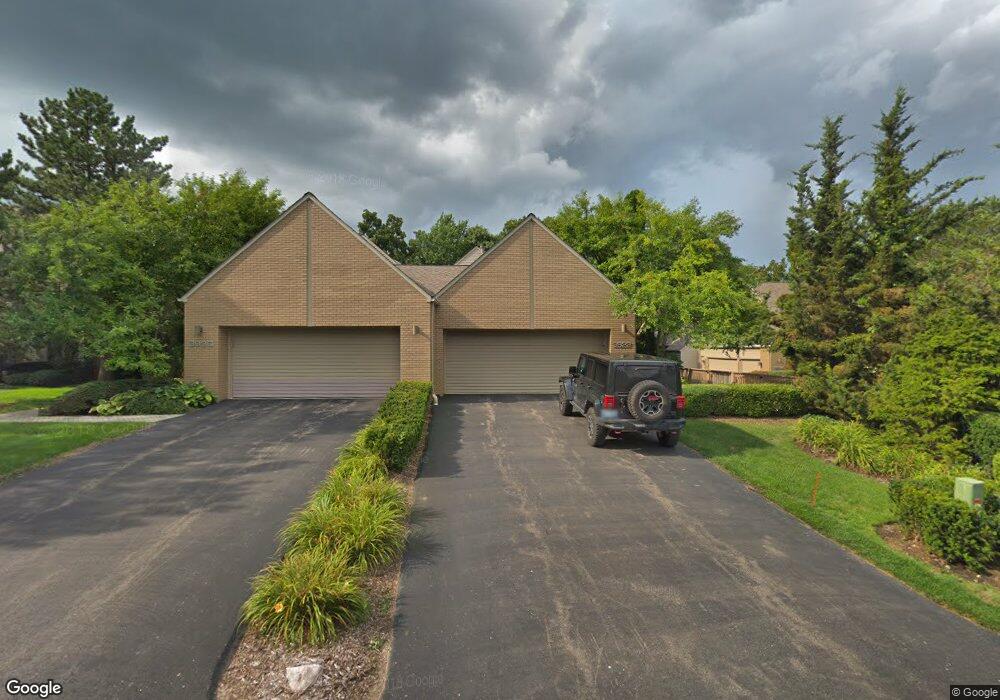 3922 Wabeek Lake Dr E unit Bldg-Unit, Bloomfield Hills, MI 48302 - photo 1