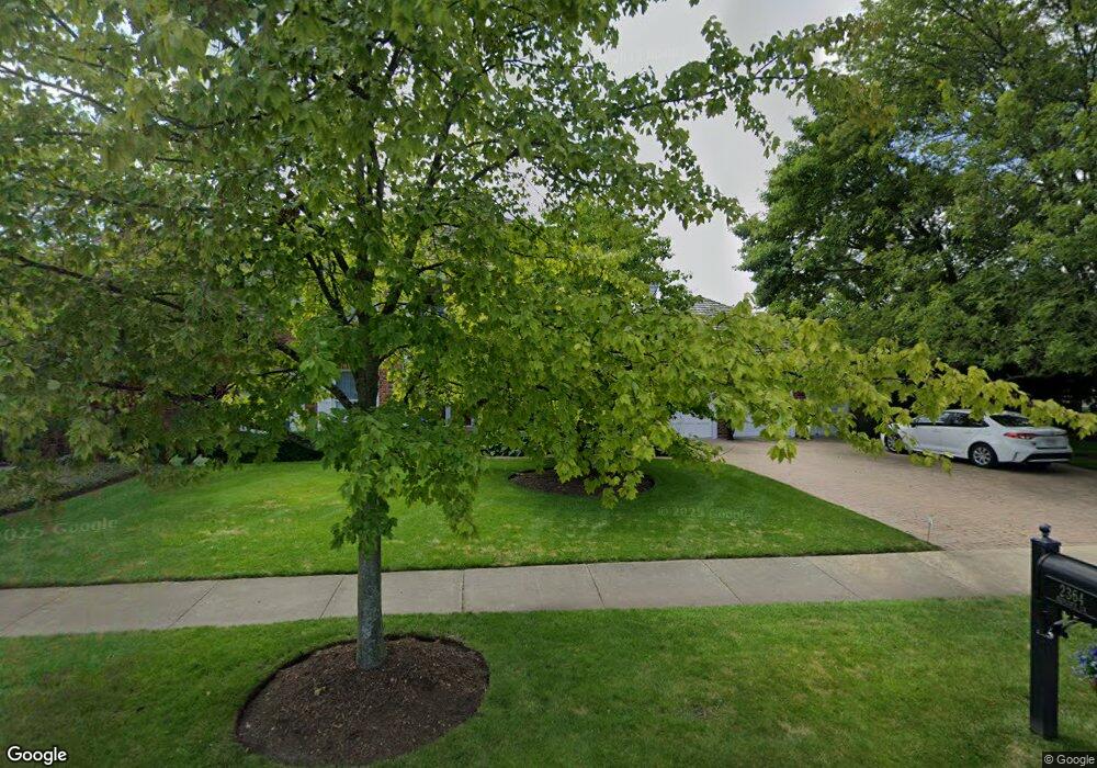 2364 Mohawk Ln, Glenview, IL 60026 - photo 1