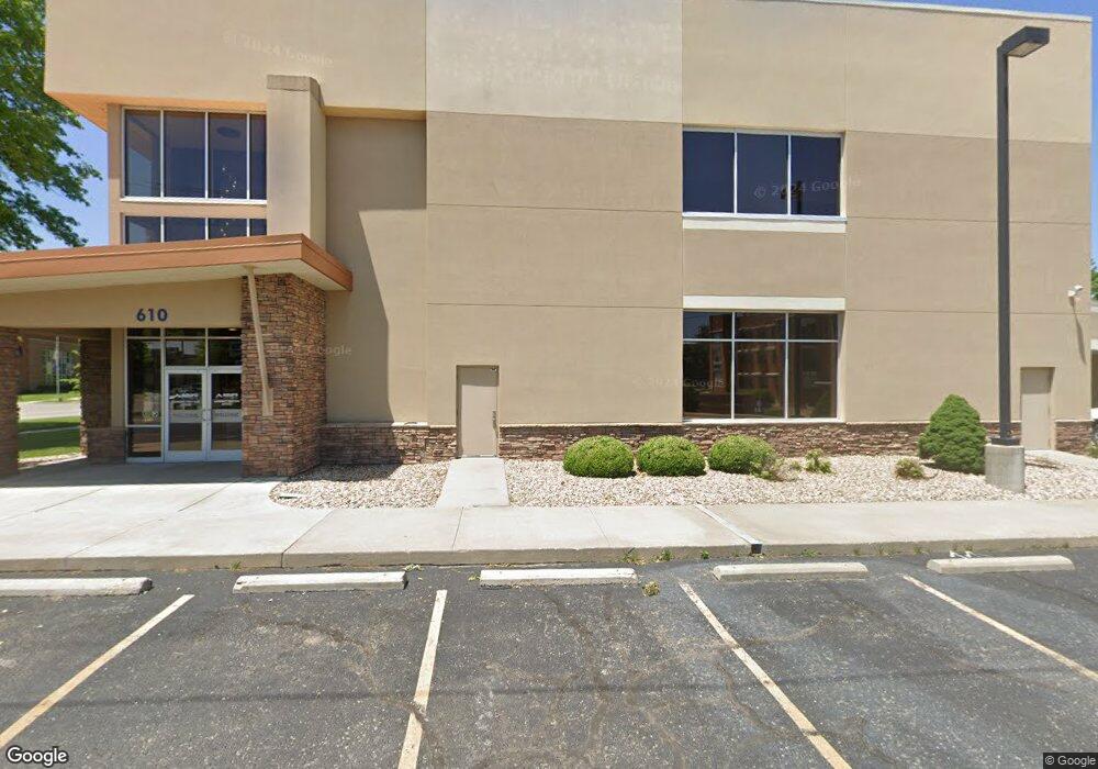 610 SW 10th Ave, Topeka, KS 66612 - photo 1