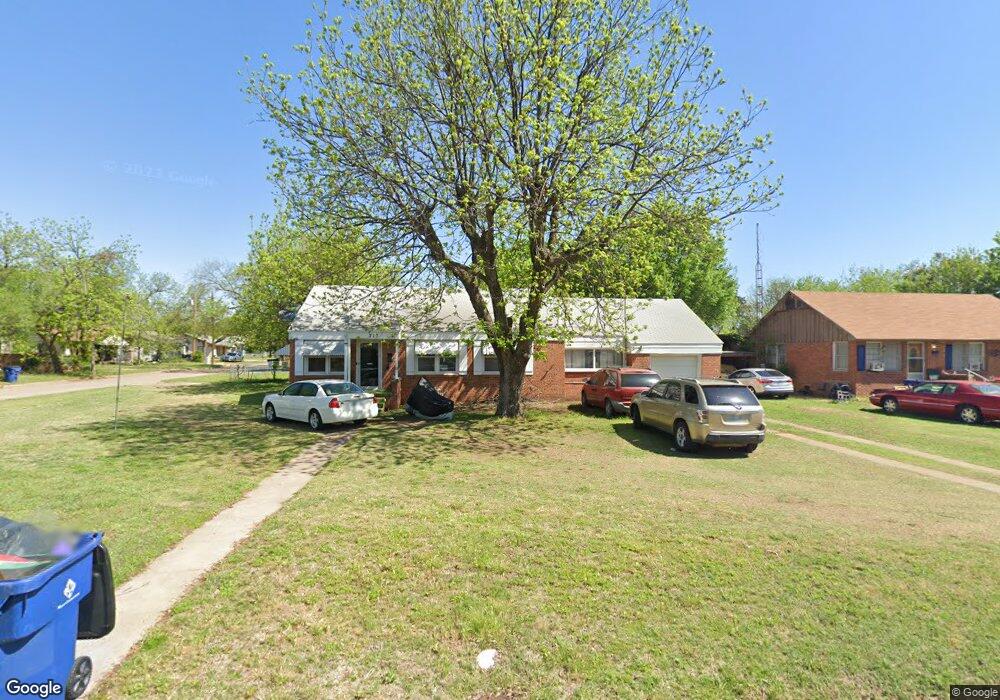 717 W Pine Ave, Duncan, OK 73533 - photo 1