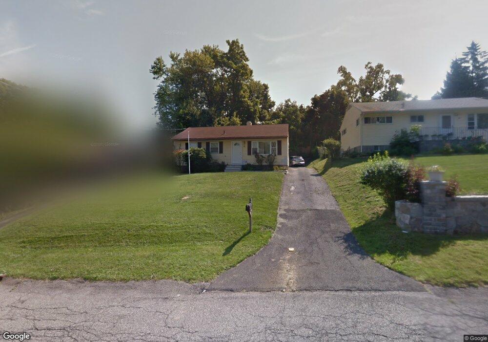 25 Cayuga Dr, Peekskill, NY 10566 - photo 1