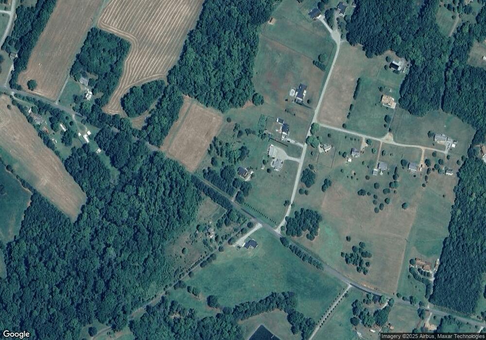 13150 Lodore Rd, Amelia Court House, VA 23002 - photo 1