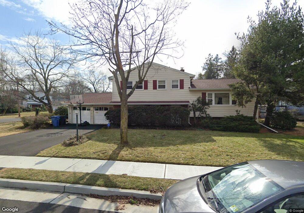 57 Stoneham Place, Metuchen, NJ 08840 - photo 1