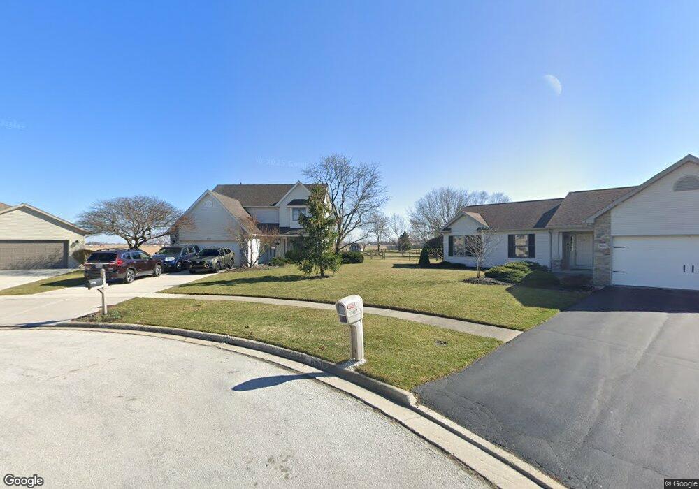 908 Hunters Creek Dr, Findlay, OH 45840 - photo 1