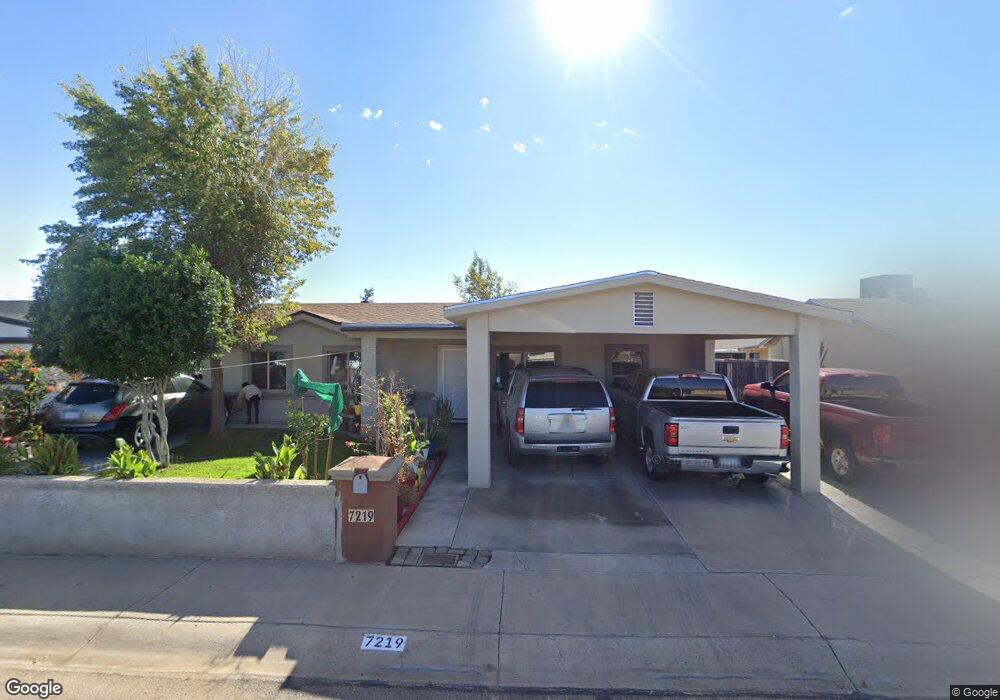 7219 W Devonshire Ave, Phoenix, AZ 85033 - photo 1