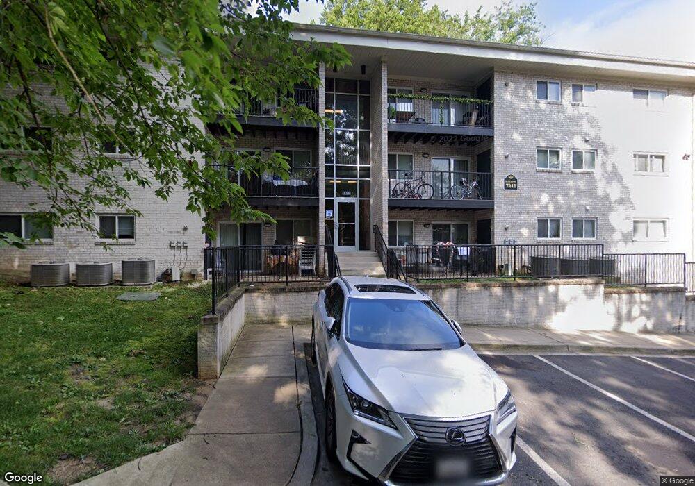 7411 Aspen Ct, Takoma Park, MD 20912 - photo 1