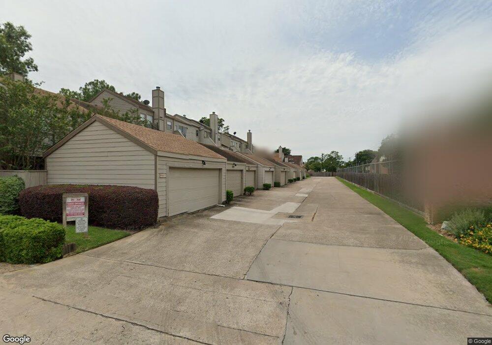 1085 Country Place Dr unit 1085, Houston, TX 77079 - photo 1